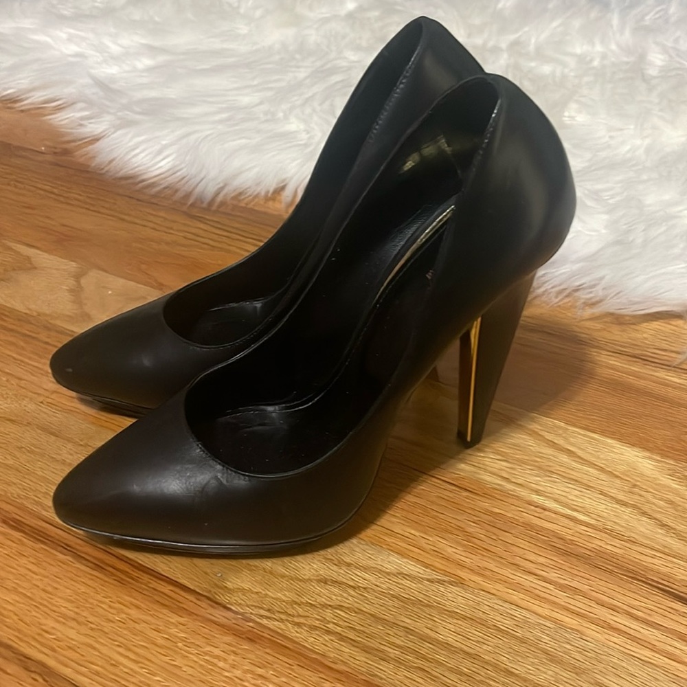 Roberto Cavalli black pumps with gold heel accent